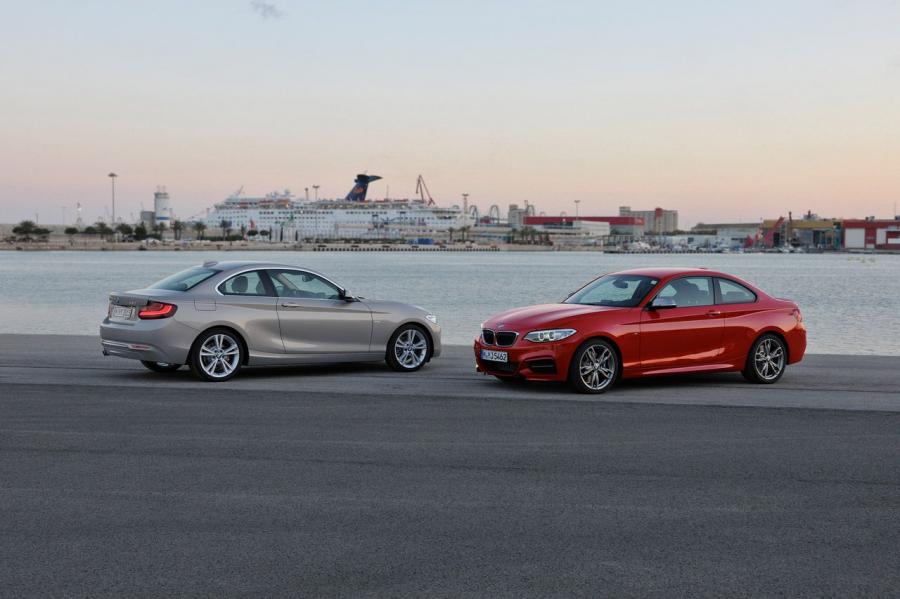  BMW 2-Series Coupe 2014 года  (фото 2 из 24)